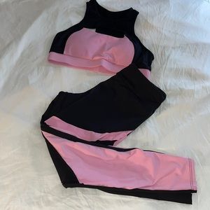 Sports bra and matching workout leggings